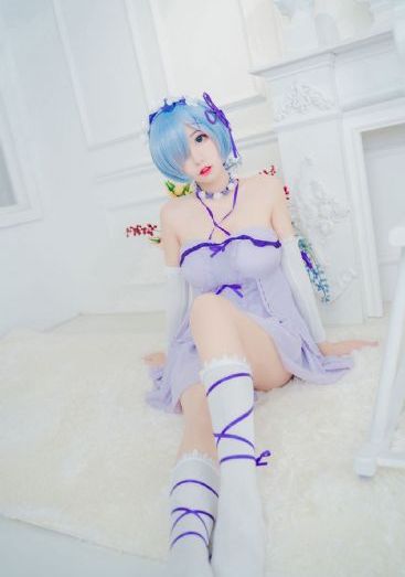 异世界里的后宫生活_爱奇艺VIP神马影院手机在线