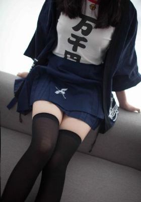 年轻的女教师_720电影免费在线