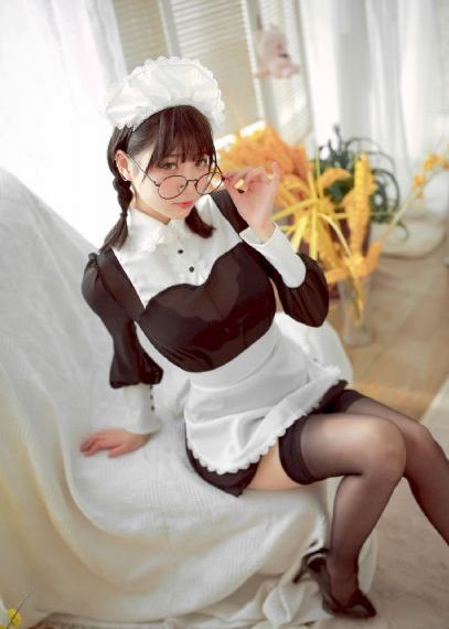 美女在床上打扑克_1080PBD在线观看