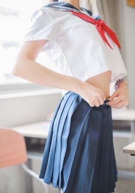 女大学生的沙龙室1_720神马在线观看